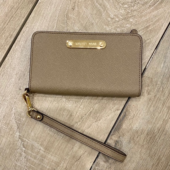 MICHAEL Michael Kors Handbags - Michael Kors Phone Wallet